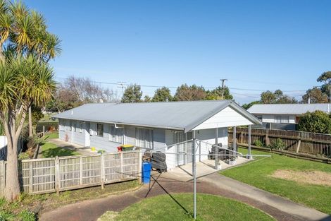 Photo of property in 73 Avenue Road, Foxton, 4814