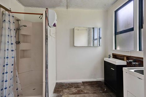 Photo of property in 33 Ngatai Street, Manaia, 4612