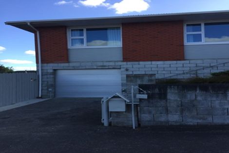 Photo of property in 2a Ruamahanga Crescent, Terrace End, Palmerston North, 4410