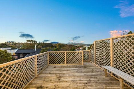Photo of property in 15 Bowline Place, Whitby, Porirua, 5024