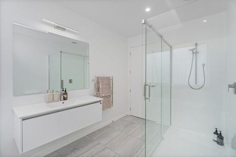 Photo of property in 26 Awatea Drive, Whitianga, 3510