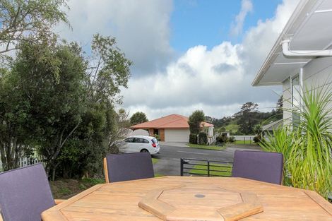 Photo of property in 83 Riversdale Drive, Merrilands, New Plymouth, 4312