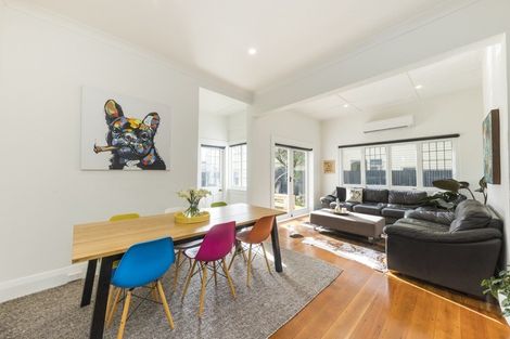 Photo of property in 15 Chaytor Street, West End, Palmerston North, 4410