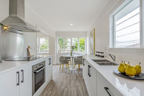 Photo of property in 1/23 Forrest Hill Road, Milford, Auckland, 0620