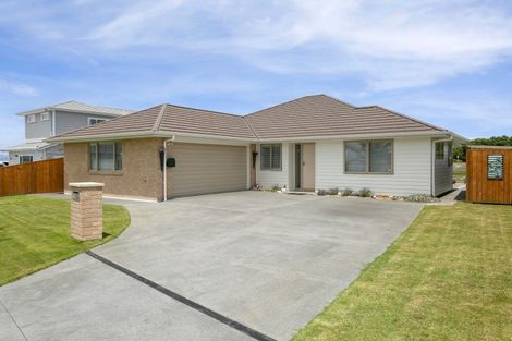 Photo of property in 52 Huka Heights Drive, Rangatira Park, Taupo, 3330