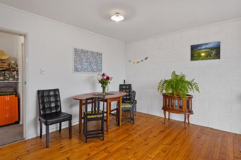 Photo of property in 21a Oakleigh Street, Maungaraki, Lower Hutt, 5010