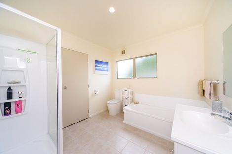 Photo of property in 6 Ursula Drive, Feilding, 4702