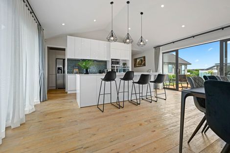 Photo of property in 5 Moemoea Place, Cambridge, 3434