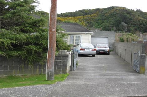 Photo of property in 19 Edmonds Street, Wainuiomata, Lower Hutt, 5014