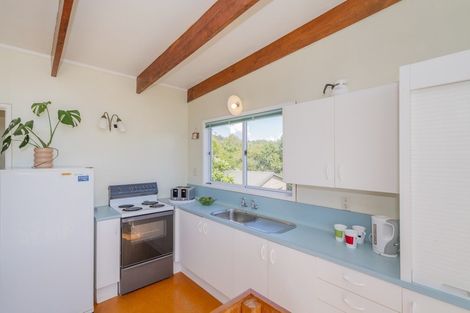 Photo of property in 50 Banks Street, Cooks Beach, Whitianga, 3591