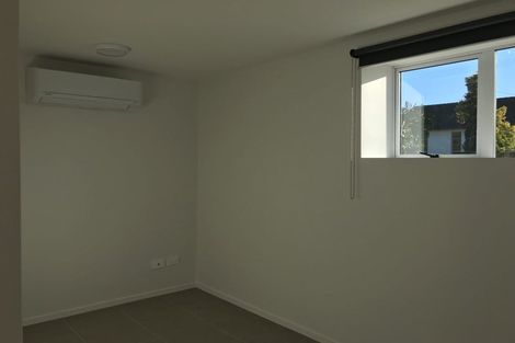 Photo of property in 1/53 Seaview Road, Glenfield, Auckland, 0629