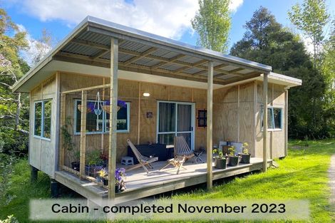 Photo of property in 4 Te Pahi River Drive, Paparoa, Maungaturoto, 0583