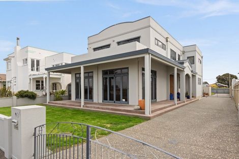 Photo of property in 34 The Esplanade, Westshore, Napier, 4110