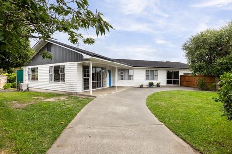 Photo of property in 114 Avondale Road, Taradale, Napier, 4112