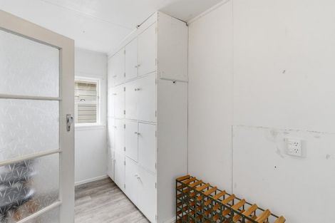 Photo of property in 225 Kuku Beach Road, Kuku, Manakau, 5570