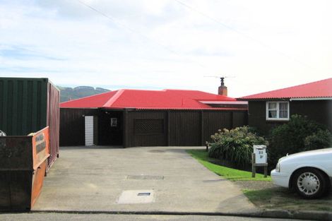 Photo of property in 23 Cumberland Grove, Cannons Creek, Porirua, 5024