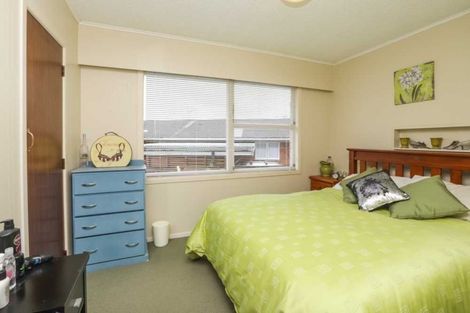 Photo of property in 2 Russleigh Drive, Dinsdale, Hamilton, 3204