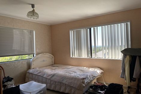 Photo of property in 10 Ewhurst Place, Goodwood Heights, Auckland, 2105