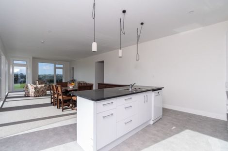 Photo of property in 635 Settlement Road, Kaiwaka, 0573