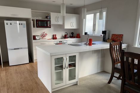 Photo of property in 6 Wood Street, Takaro, Palmerston North, 4410