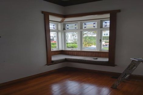 Photo of property in 10 Duders Avenue, Devonport, Auckland, 0624