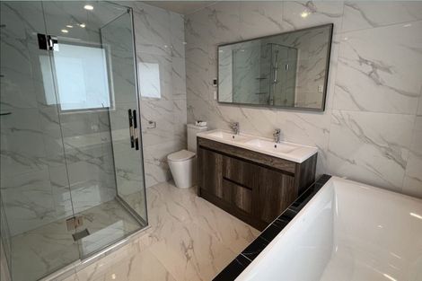 Photo of property in 11 Carberry Lane, Pinehill, Auckland, 0632