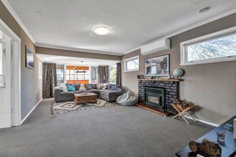 Photo of property in 12 Craig Street, Stratford, 4332