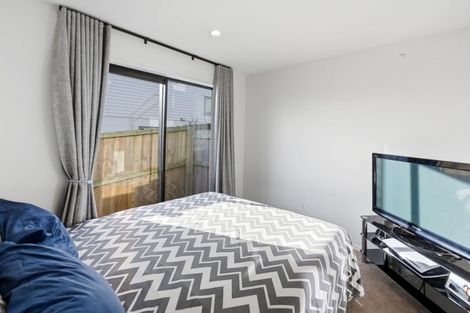 Photo of property in 70d Stanley Road, Glenfield, Auckland, 0629