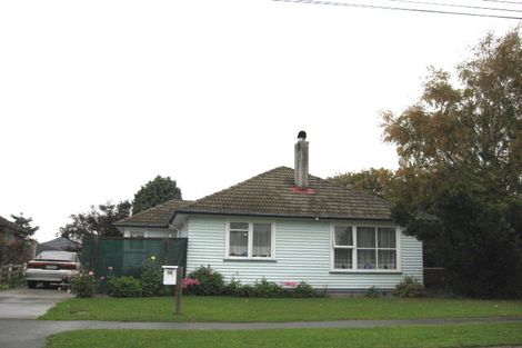 Photo of property in 14 Paddington Street, Northcote, Christchurch, 8052