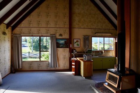 Photo of property in 27 Wharf Road, Karamea, 7893