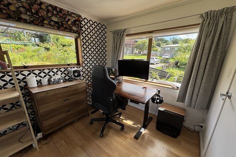 Photo of property in 63 Elliston Crescent, Stanmore Bay, Whangaparaoa, 0932