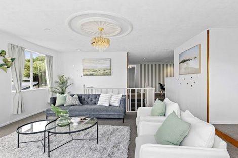 Photo of property in 2/259 Major Drive, Kelson, Lower Hutt, 5010