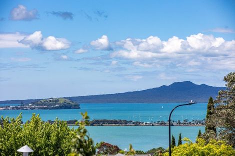 Photo of property in 2 Seaview Road, Remuera, Auckland, 1050