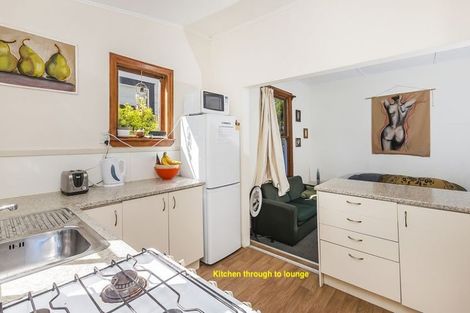 Photo of property in 124 Aro Street, Aro Valley, Wellington, 6021