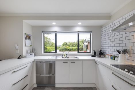 Photo of property in 234 Polson Hill Drive, Aokautere, Palmerston North, 4471