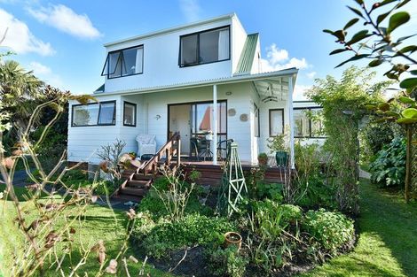 Photo of property in 24a Kawau View Road, Snells Beach, 0920
