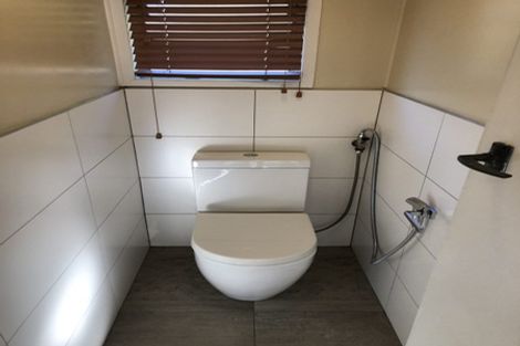 Photo of property in 38 Portadown Avenue, Pakuranga Heights, Auckland, 2010