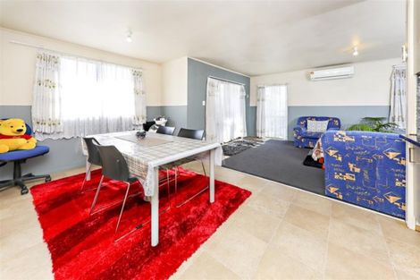 Photo of property in 2/18 Norrie Smith Avenue, Flat Bush, Auckland, 2023
