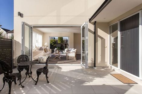 Photo of property in 5 Cheltenham Street, Merivale, Christchurch, 8014