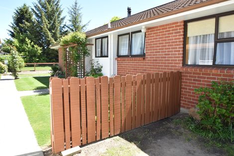 Photo of property in 10 Benmore Place, Omarama, 9412