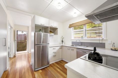 Photo of property in 61 Salford Street, Newlands, Wellington, 6037