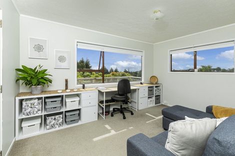 Photo of property in 5 Reynolds Place, Torbay, Auckland, 0630