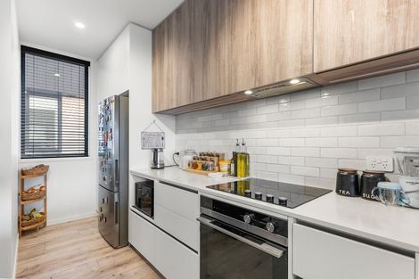 Photo of property in 14 Ara Toutouwai, Karori, Wellington, 6012