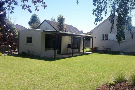 Photo of property in 16 Hillary Crescent, Upper Riccarton, Christchurch, 8041