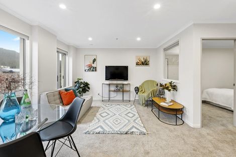 Photo of property in Terrace Heights Apartments, 10a/163 The Terrace, Wellington Central, Wellington, 6011