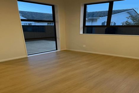 Photo of property in 2a Finnerty Avenue, Bucklands Beach, Auckland, 2014