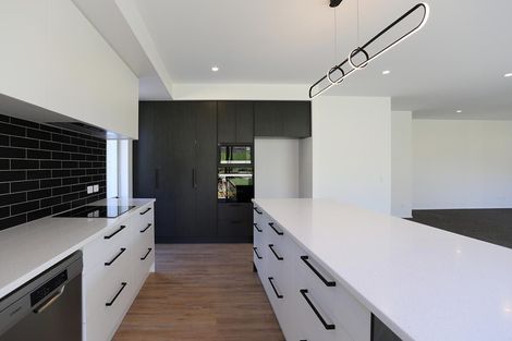 Photo of property in 16 Redwoods Lane, Helensburgh, Dunedin, 9010