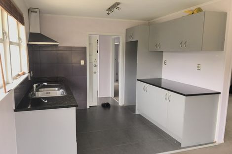 Photo of property in 1/104 Archers Road, Glenfield, Auckland, 0629