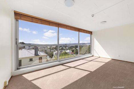 Photo of property in 4/24 Patanga Crescent, Thorndon, Wellington, 6011