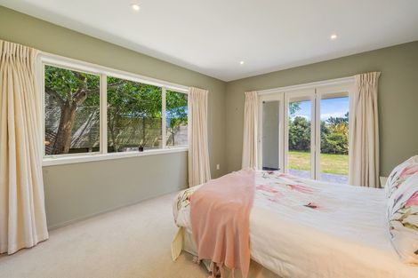 Photo of property in 38 Aspiring Terrace, Aotea, Porirua, 5024